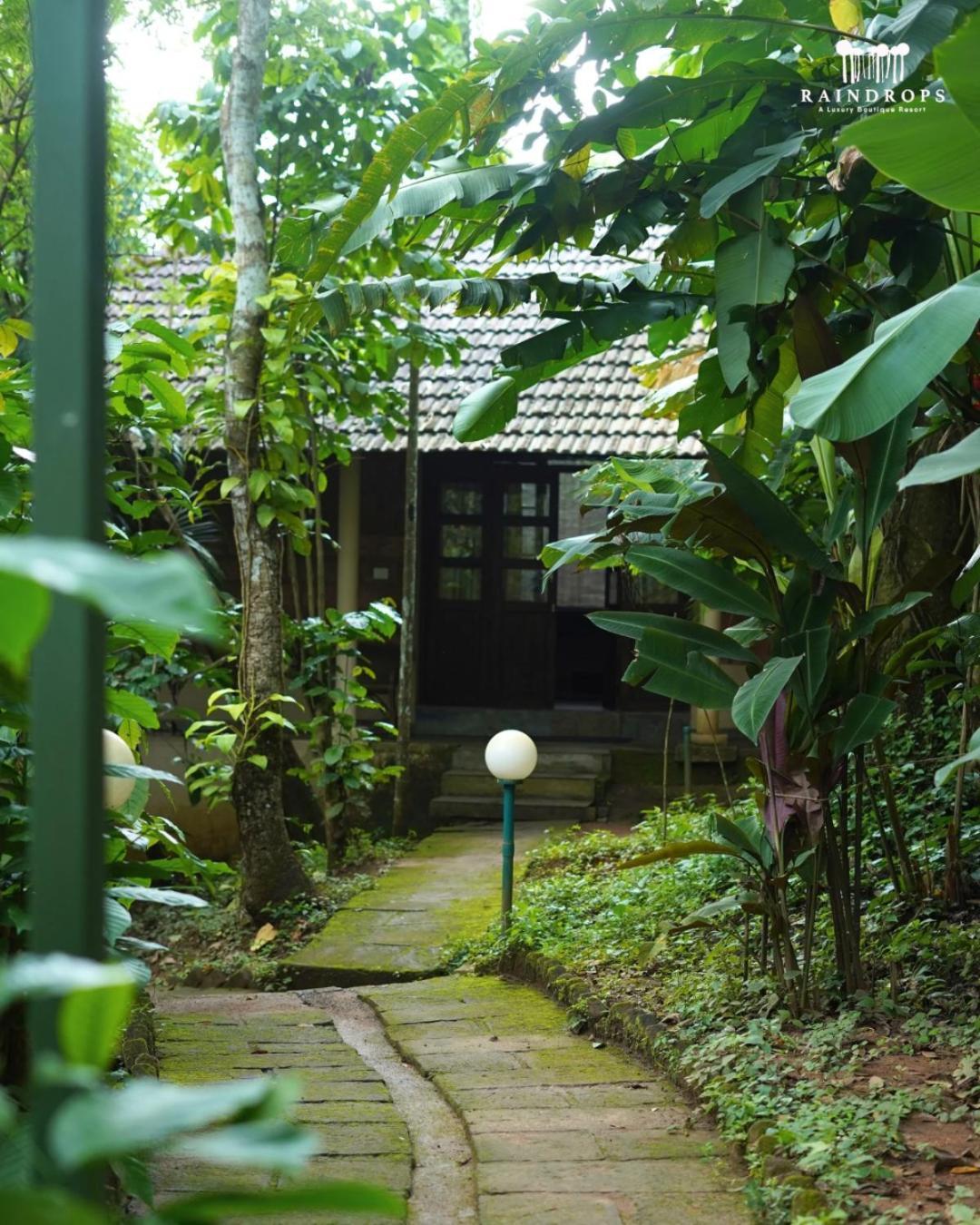 Raindrops Resorts Wayanad Sultan Bathery Luaran gambar